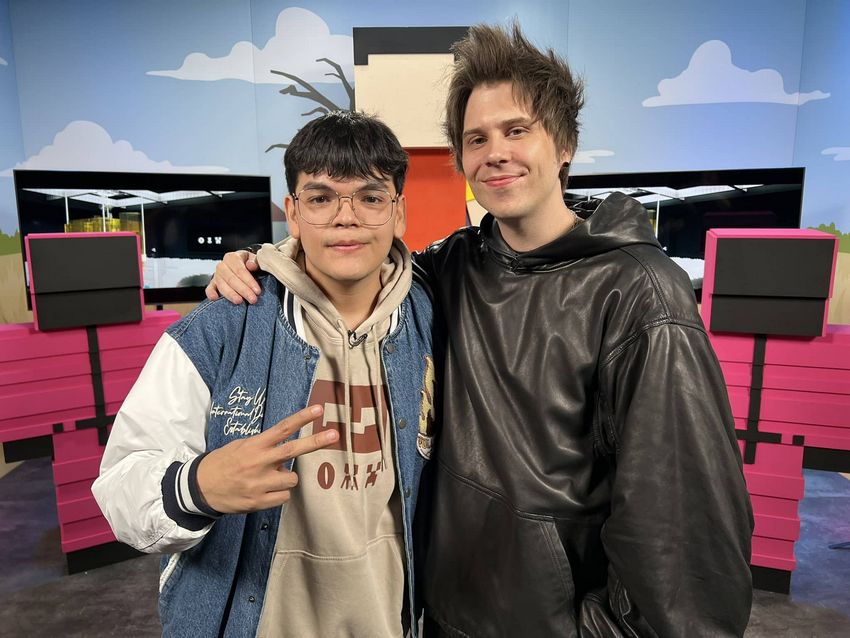 The Komanche Formula: Exactly How Online Casino Streams Built on Squid Craft Success The Komanche Formula: Exactly How Online Casino Streams Built on Squid Craft Success